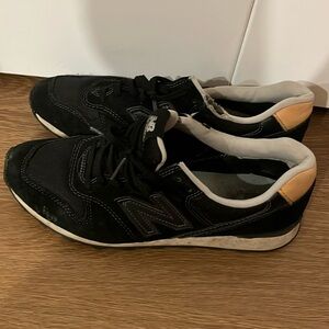 New Balance 574 Black and White Sneakers